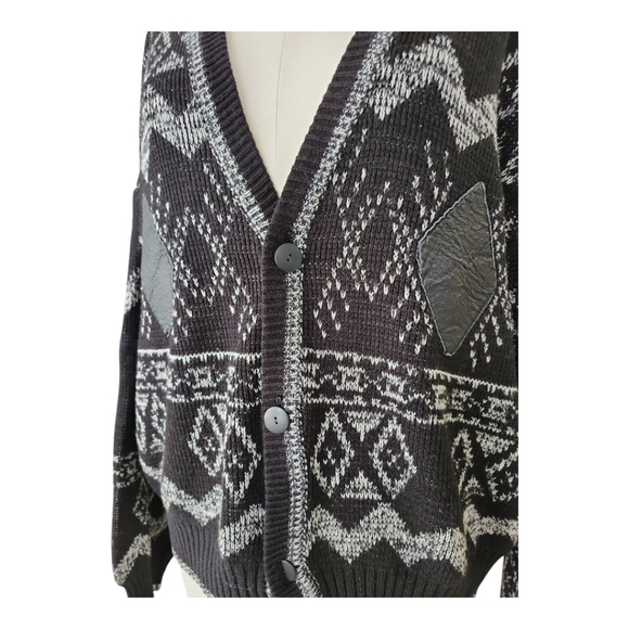 Vintage Chartwell Cardigan Sweater 2X Black Gray Geometric Knit Leather Patches - Picture 6 of 7